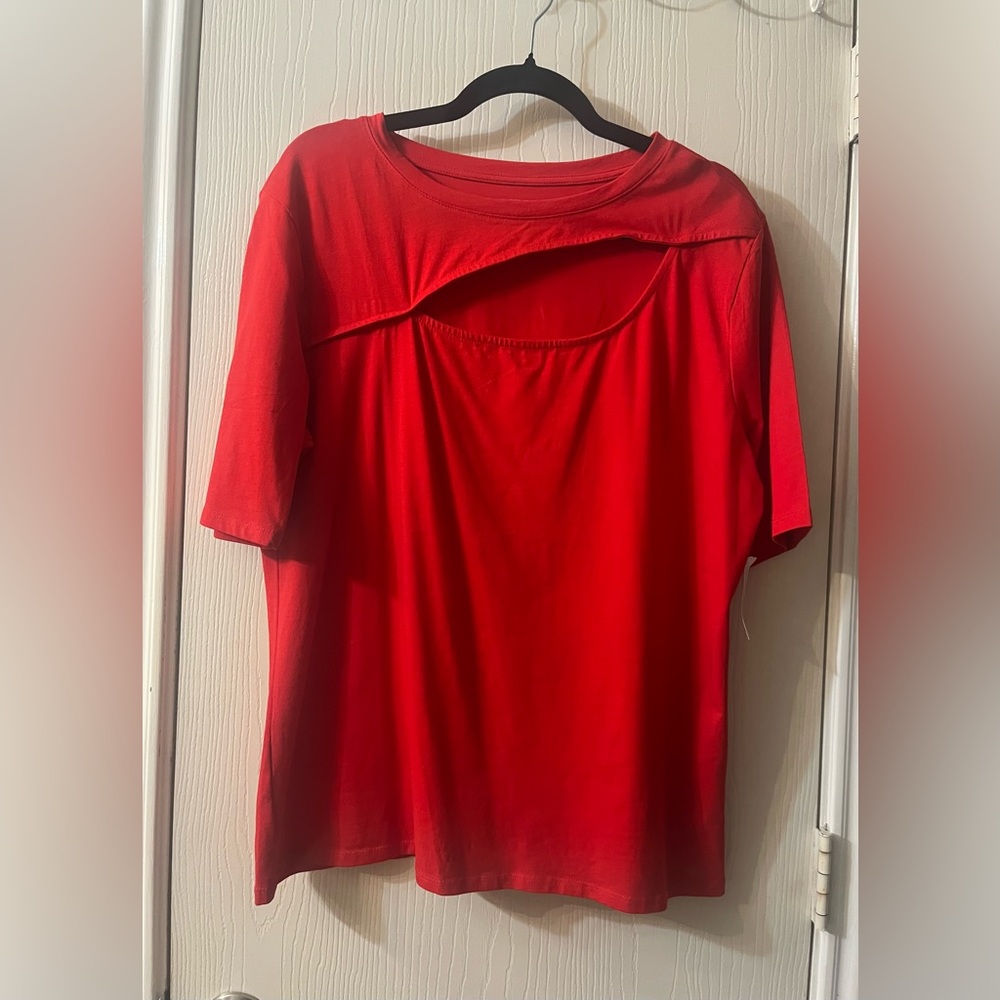 🛍️NWT New York & Company XL Red Relaxed Tee